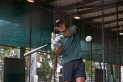 True Temper Dynamic (-3) BBCOR Baseball Bat: BB23DYNAMICB3 -EASTON Shop True Temper Dynamic BBCOR Baseball Bat BB23DYNAMIC lifestyle5